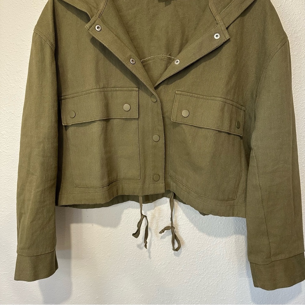 Hem & Thread Cropped Olive Green Women's Jacket - Picture 9 of 12